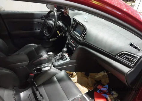 2017 Hyundai Elantra Sport z USA, uszkodzony, nr VIN KMHD04LB0HU336480